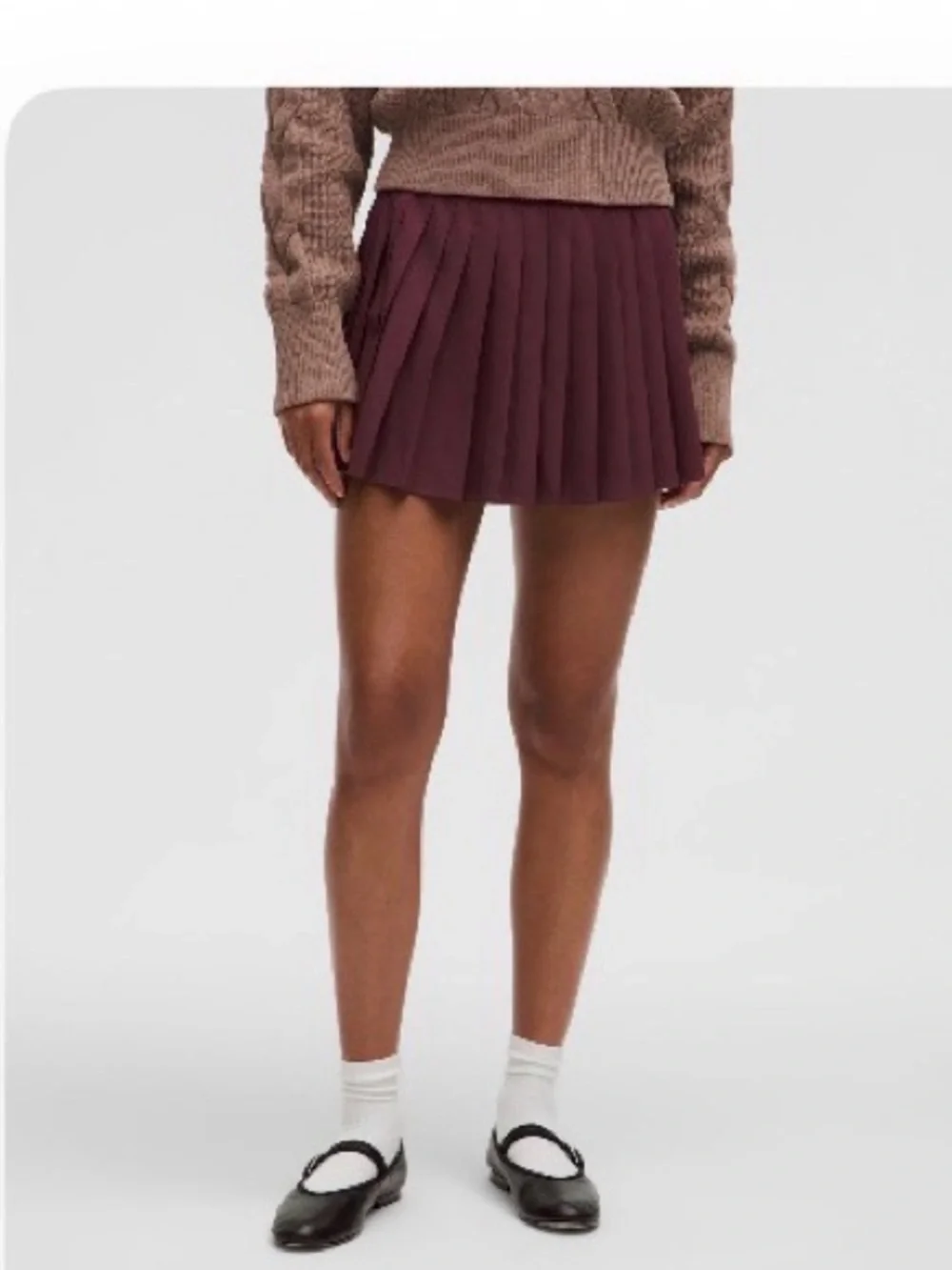 Lululemon- High-Rise Pleated Tennis Skirt - garnet